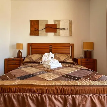 Inviting 3-bed In Near The Beach 데니아